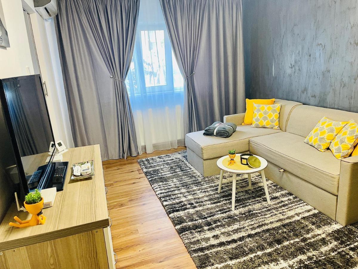 S&S Apartment Studio At Ground Floor Timisoara Town !!! Parcare La Locatie !! Exteriör bild